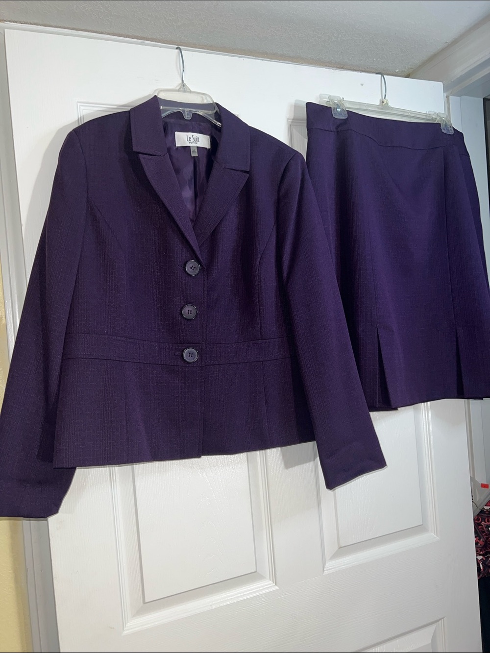 Le Suit Women's Deep Purple Two-Piece Blazer and Skirt Set